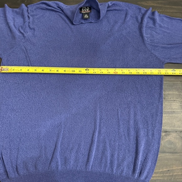 Jos. A. Bank 100% Silk Men's Turtleneck Sweater in Rich Blue - Size XXL - Picture 3 of 4